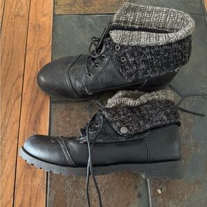 Cozy Black Combat Boots with Knit Cuff